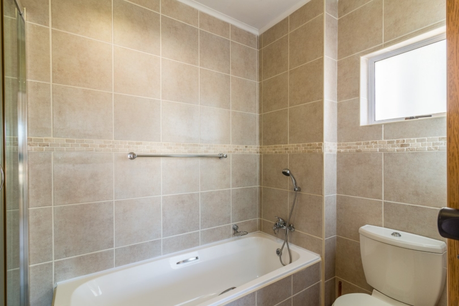 2 Bedroom Property for Sale in Reebok Western Cape